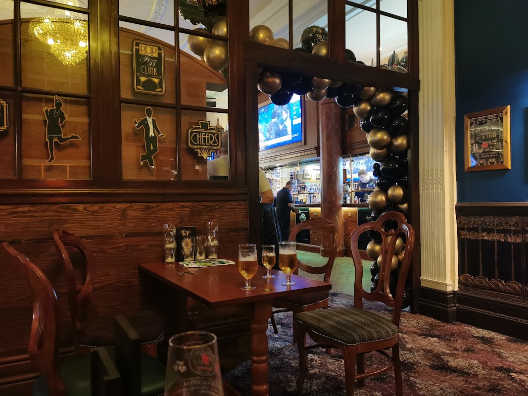 Hogarths pub, The Butts Avenue, Rochdale — Amber Taverns tied tenancy opportunity